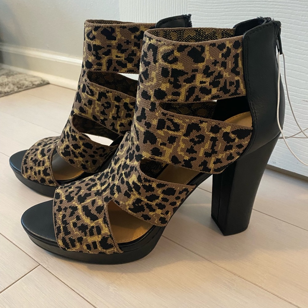 NWT Report Strappy Bandage Knit High Heel